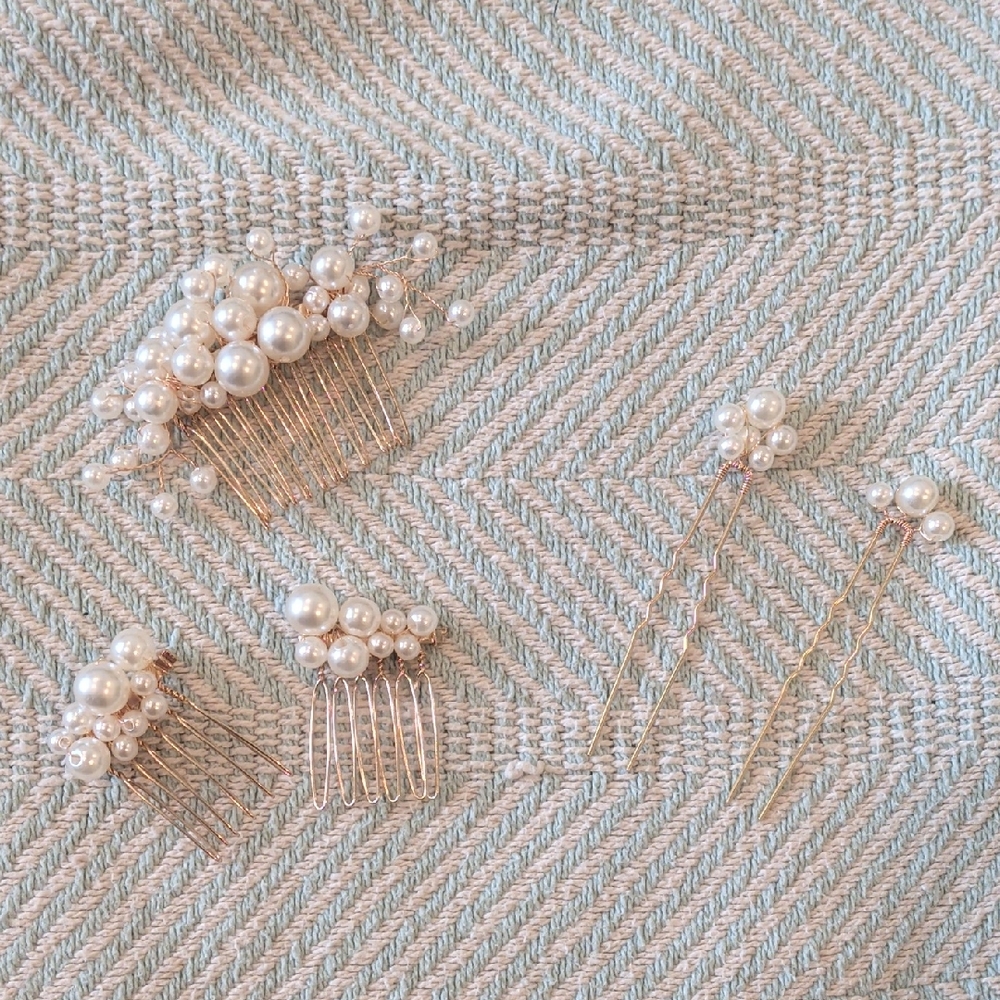 Pearl Cluster Hair Combs and Pins - Gold Tone